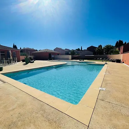 Holiday park Terres De France - Le Domaine De Bacchus 3*