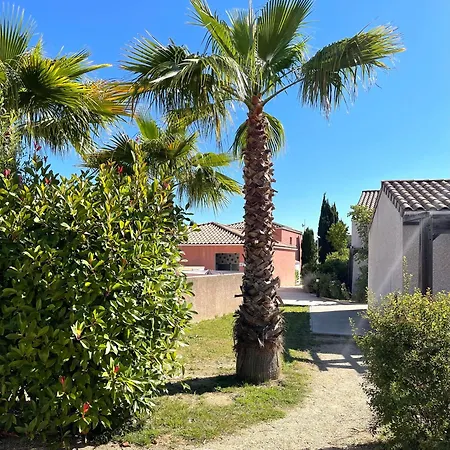 Holiday park Terres De France - Le Domaine De Bacchus 3*