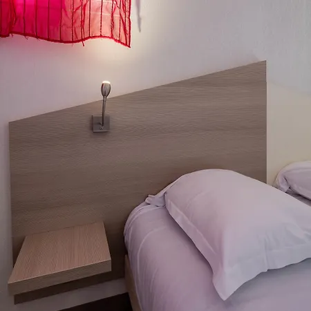 Terres De France - Le Domaine De Bacchus 3*