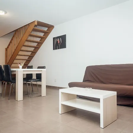 Terres De France - Le Domaine De Bacchus 3*