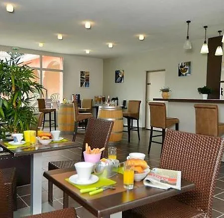 Terres De France - Le Domaine De Bacchus Tatil parkı