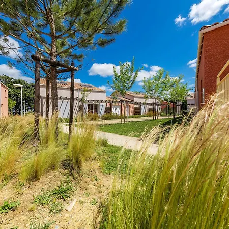 Terres De France - Le Domaine De Bacchus Holiday park