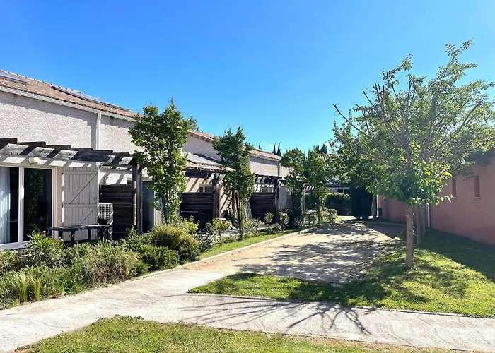 Terres De France - Le Domaine De Bacchus Ferienpark 3*