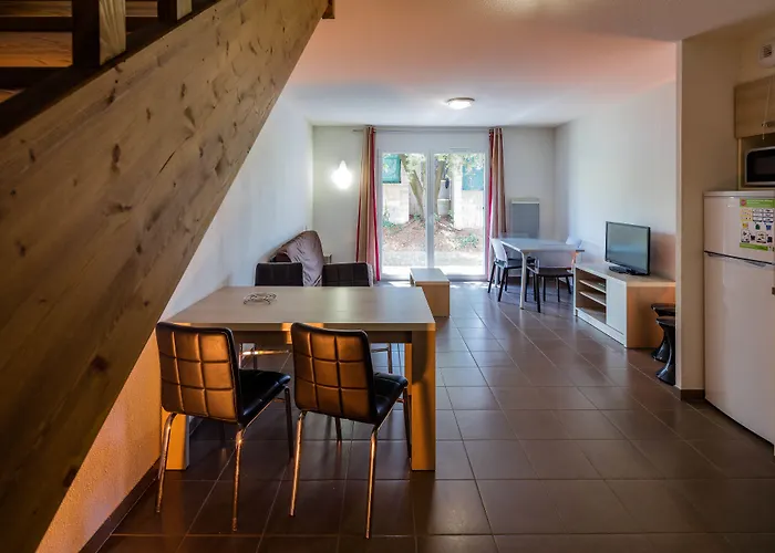 Ferienpark Terres De France - Le Domaine De Bacchus 3*