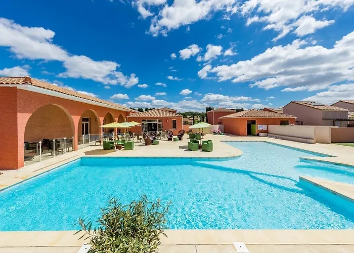 Terres De France - Le Domaine De Bacchus Ferienpark 3*